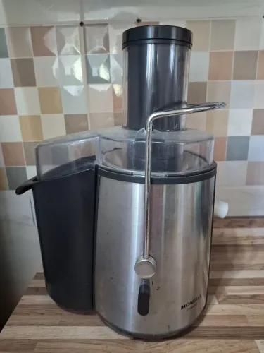 Extrator de Suco Mondial Turbo Premium inox - pouco usado