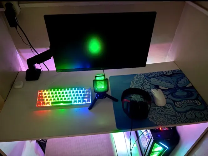 MONITOR GAMER LG ULTRAGEAR 24? 180HZ IPS + BRAÇO ARTICULADO ILG