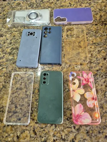8 capas de celulares diversos