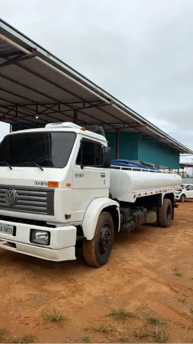 Caminhão tanque pipa