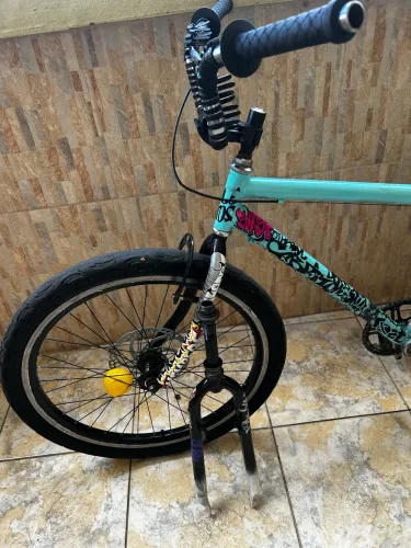 Beki montadinha para o grau