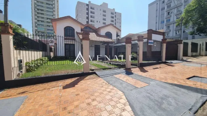 Sobrado para alugar em Maringá, Jardim Cerro Azul, com 5 quartos, com 420 m²