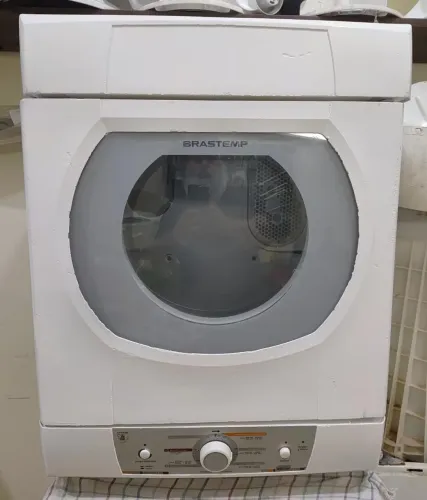 Secadora de roupas brastemp