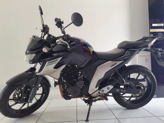 FAZER 250