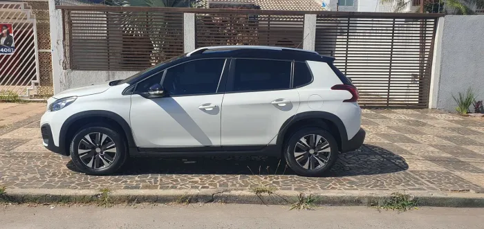 Peugeot 2008 Grife 1.6 Turbo Flex 16V 5P AUT 2024