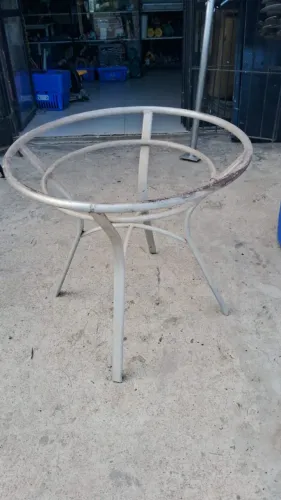 Mesa de alumínio 80 por 80