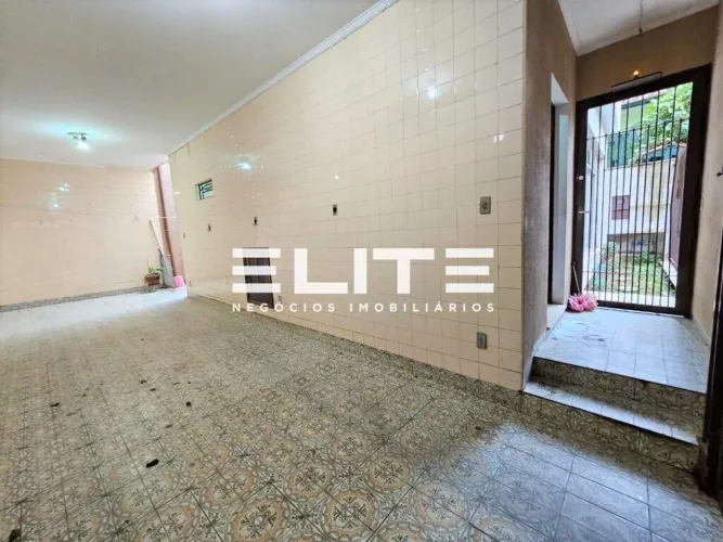 Casa com 3 dormitórios para alugar, 165 m² por R$ 5.248,00/mês - Vila Santa Teresa - Santo