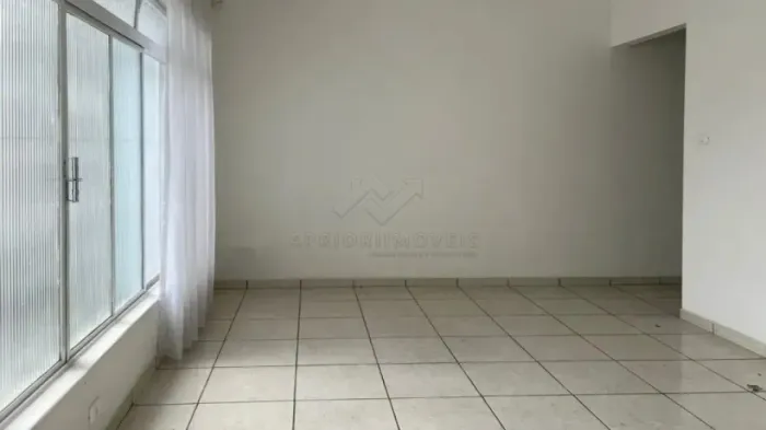 Casa comercial com 02 dormitórios para locação, 185m² no Bairro Vila Curuçá - Santo André 
