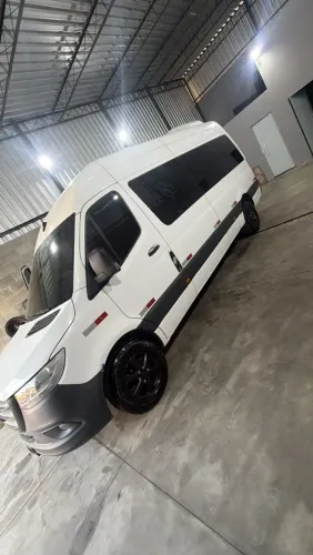 Mercedes-Benz Sprinter 417 Furgão Curto T.b. D. (e6) 2025
