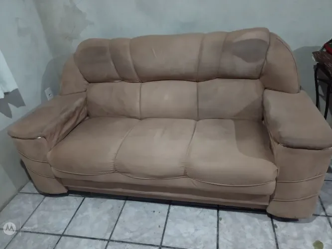 Vende-se sofá 3 lugares simples