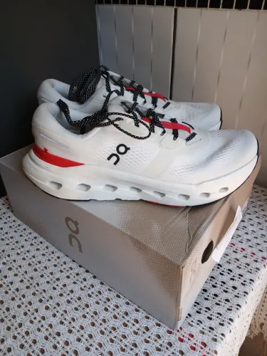 Tênis de corrida CLOUDRUNNER