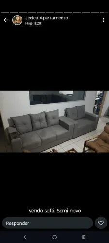 Vende se um jogo de sofa