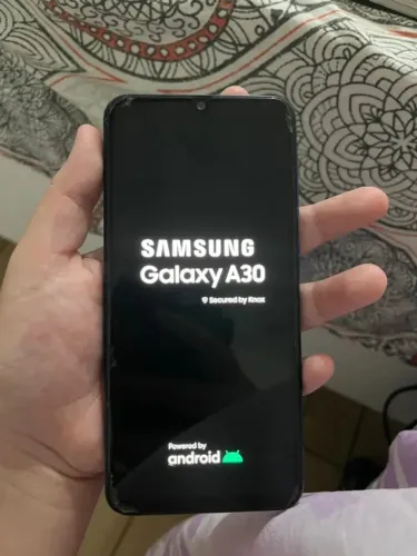 Samsung Galaxy A30
