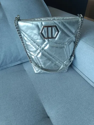 Bolsa prateada Emma Arezzo original couro legítimo 