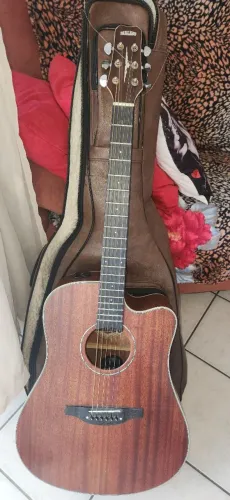 Vendo Violão Malibu Efeitos Com Capa