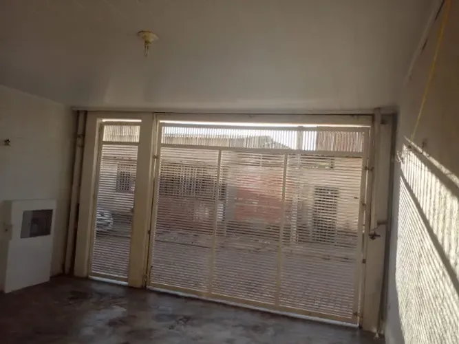 Casa 2 Qts na Estrutural - Próximo ao UltraBox e Burger King