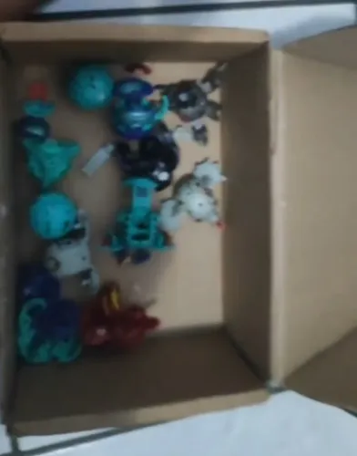 Coleção Bakugan danificados 