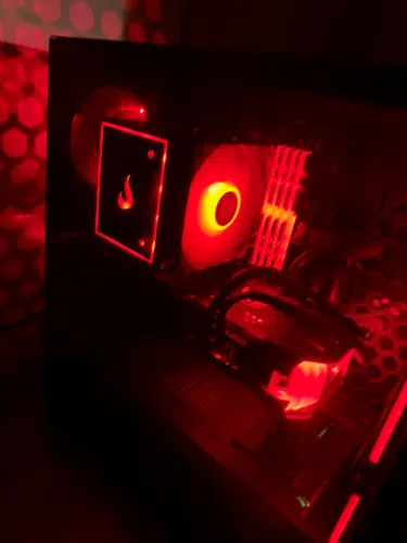 PC Gamer 5800x3d 6800XT 32gb 3200mhz