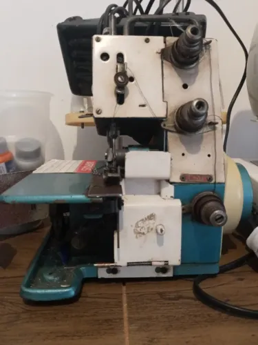 Vendo 2 máquinas de costura