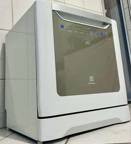 Maquina de lavar louça electroux