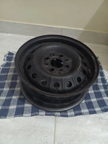 Roda Aro 13 Fiat Uno - Usada