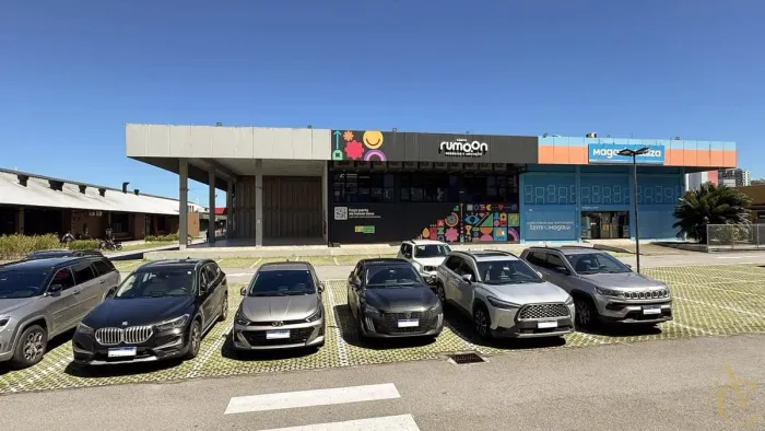 Loja para locação - 206,27m² - Campinas - São José, SC.