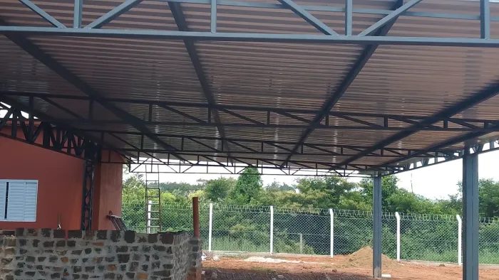 Ajudante de serralheria