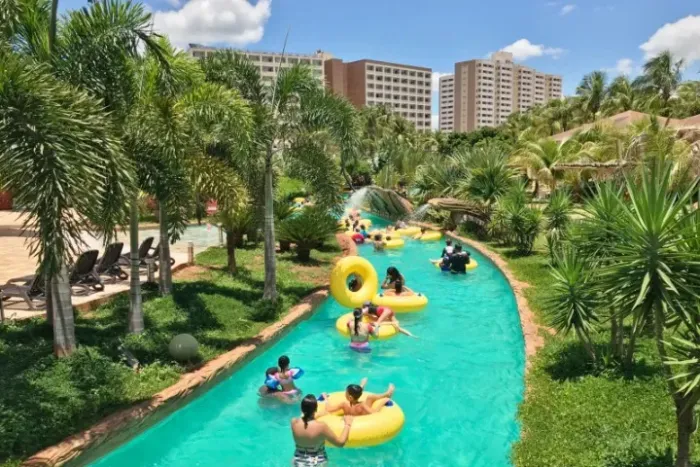 Apto com 2 dormitórios, 8 pessoas, 4 semanas à venda, 68 m² Hot Beach Suítes - Olímpia.