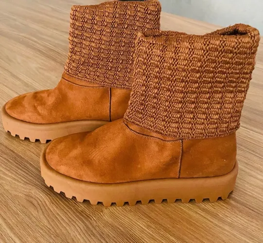 Bota marrom camurça n35