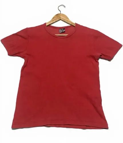 camiseta vermelha básica