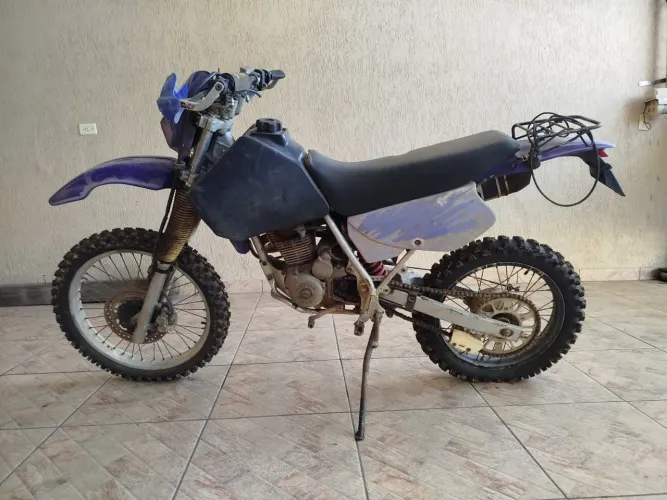 Xr 200 preparada pra trilha 