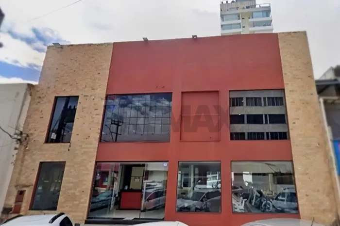 Ponto Comercial na Pituba 750m²