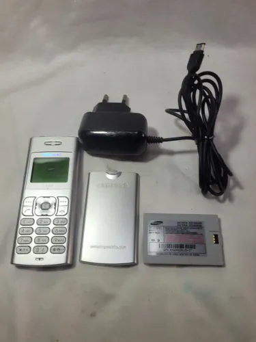 Celular Antigo Samsung Schn345 Com Defeito