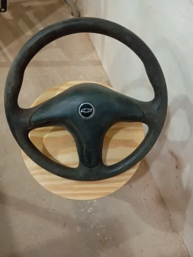 Volante Vectra semi novo 