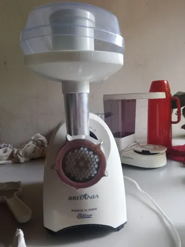 Vendo máquina de carne moída não faço entrega pegar no retorno do shopping Miramar 