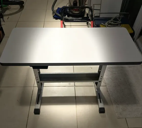 Mesa MULTIUSO regulável / Escrivaninha / Bancada de Trabalho