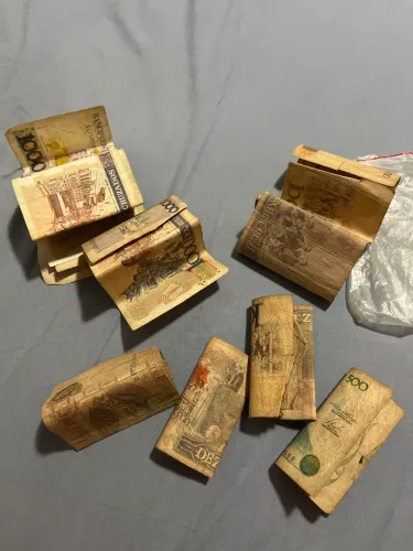 25.000 Cruzados ( notas de mil e 10 mil)