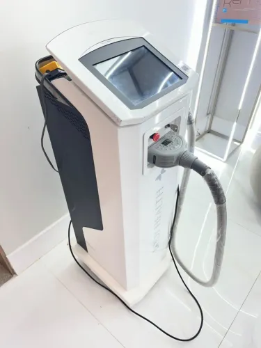 Oportunidade para Clínica de Estética - Aparelho de Depilação a Laser
