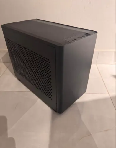 GABINETE COOLER MASTER ITX NR200