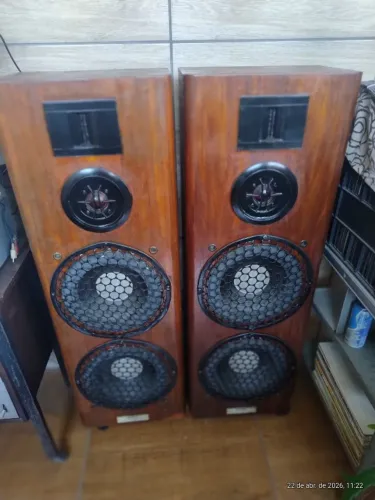 Caixas Acústicas Gradiente SS-3.0 Par