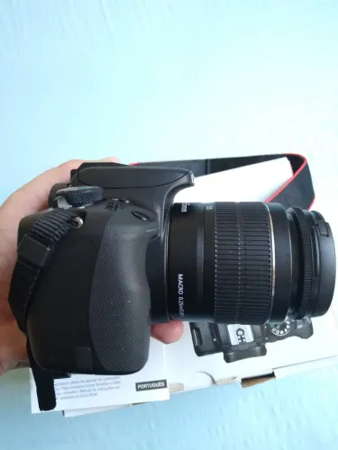 Canon EOS 100D