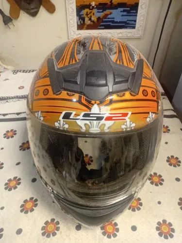 Vendo Capacete PS2 FF350 M