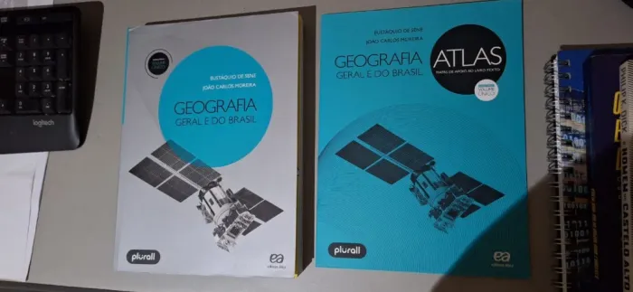 Livro Geografia Geral e do Brasil De João Carlos Moreira Volume Unico Em Português 2018