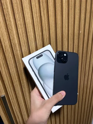 Iphone 15 128gb preto na garantia apple ate novembro