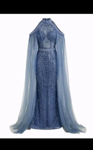 Vestido de festa, azul, luxo, pérolas artificiais, bordado