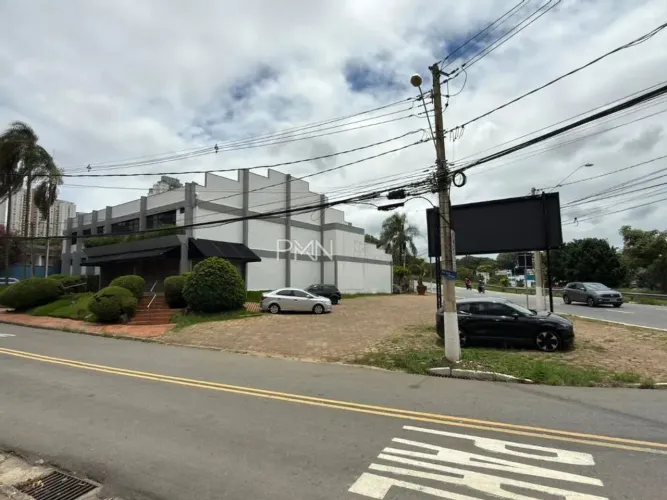 Salão para alugar em Campinas, Cambuí, com 1150 m²
