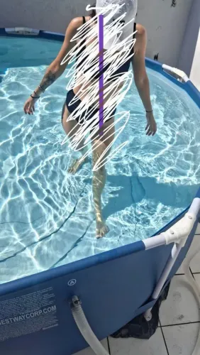 Piscina usada em bom estado 500,00