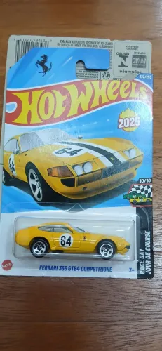 Hot wheels Ferrari 365 amarela