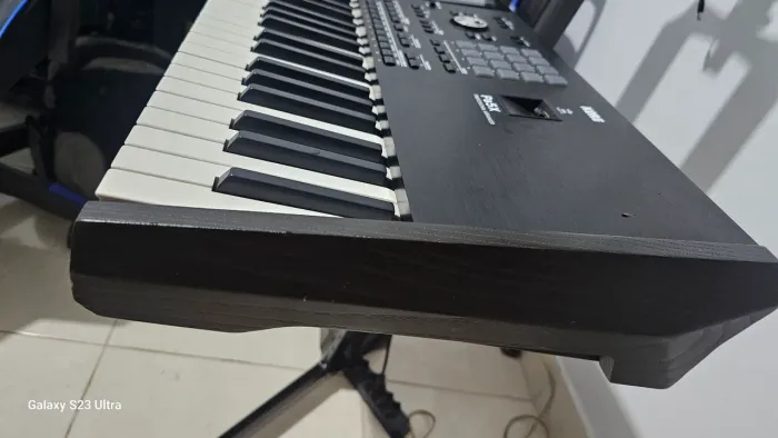 Teclado Korg pa5x pro 76 teclas