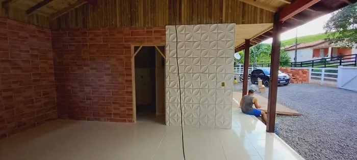 Trabalho com colocação de piso e porcelanato 